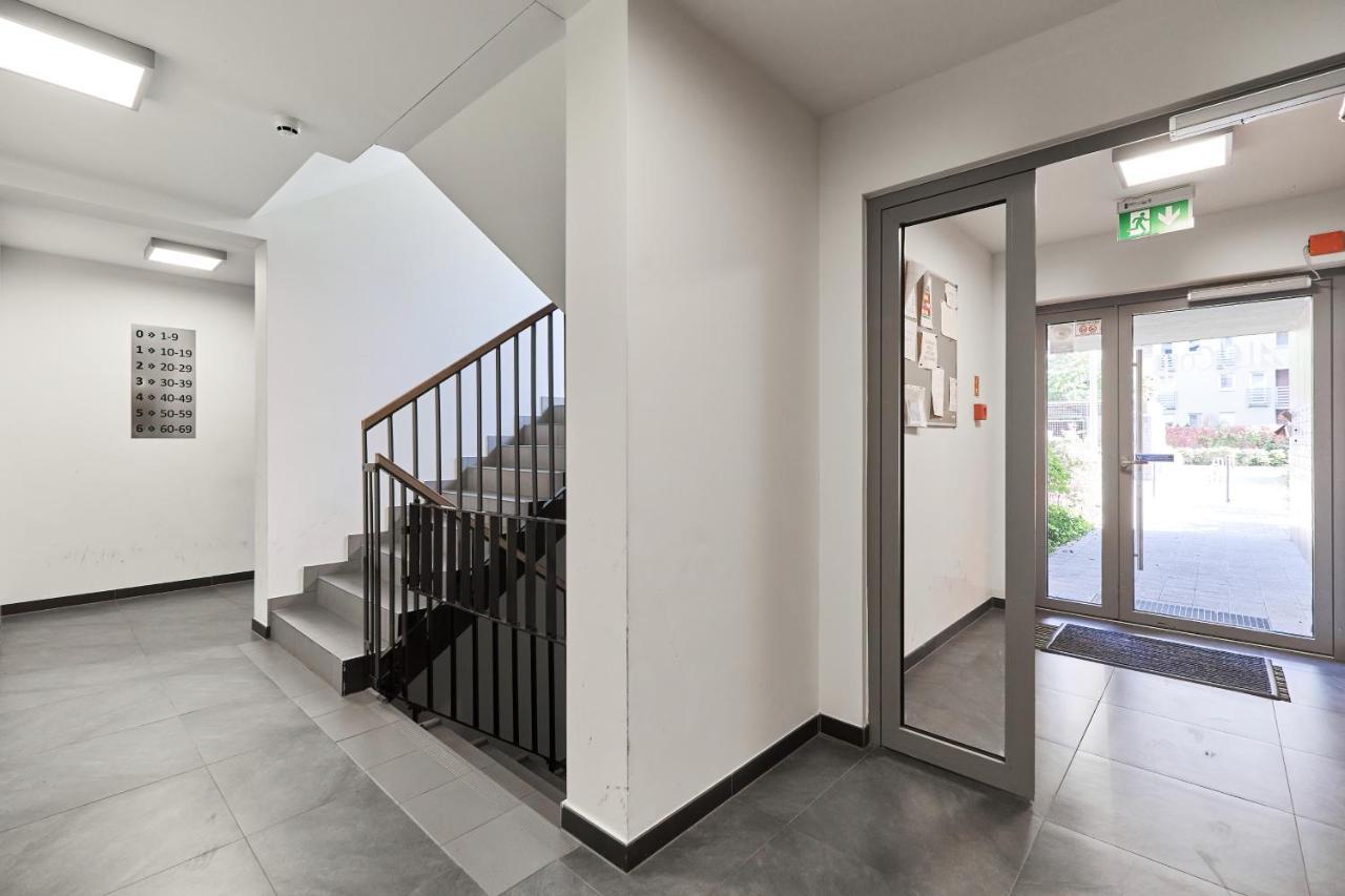 Nowa Teczowa Apartments Promenada Staromiejska By Noclegi Renters Wrocław Buitenkant foto