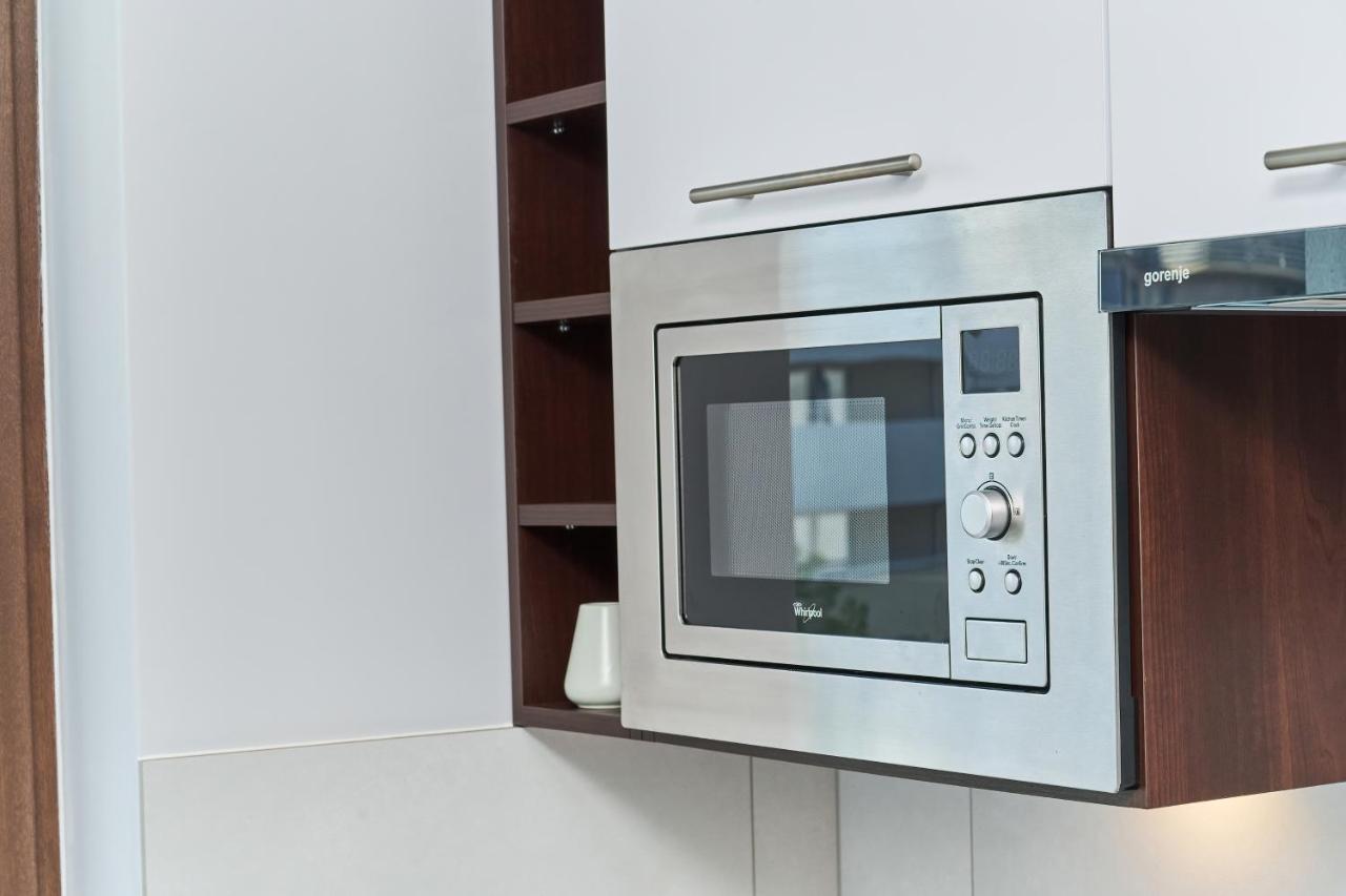 Nowa Teczowa Apartments Promenada Staromiejska By Noclegi Renters Wrocław Buitenkant foto